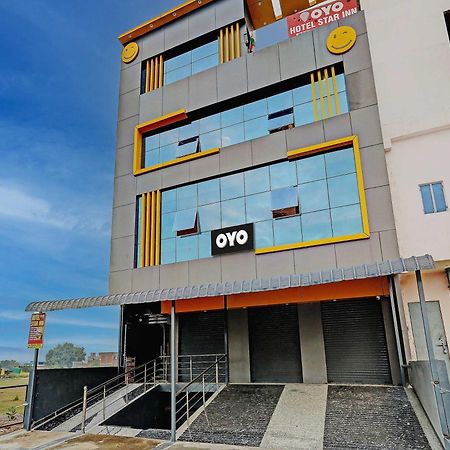 Oyo Flagship Hotel Star Inn Kanpur Exterior photo